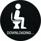 DOWNLOADING - Postavička na WC - odznak
