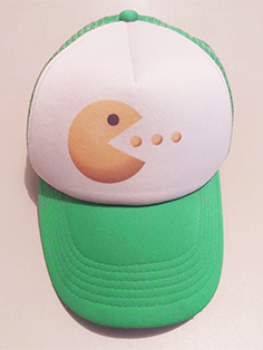 PAC-MAN - zelenobiela sieťkovaná šiltovka model "Trucker"