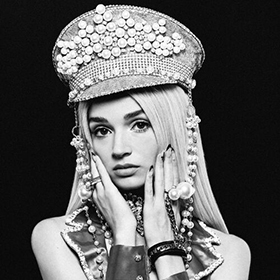 Fotonášivka POPPY - Am I A Girl