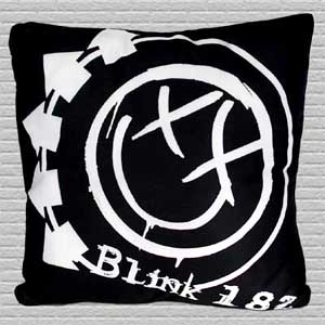 BLINK 182 - Smile black/white - vankúš