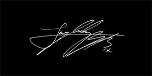 JUNGKOOK - Signature - široká chrbtová nášivka s rozmerom 33 x 15 cm