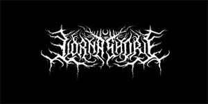 LORNA SHORE - Logo - široká chrbtová nášivka s rozmerom 33 x 15 cm