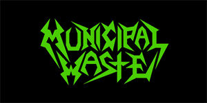 MUNICIPAL WASTE - Logo Green - široká chrbtová nášivka s rozmerom 33 x 15 cm
