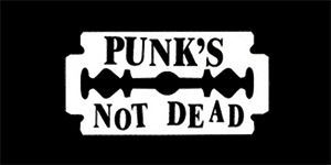 PUNKS NOT DEAD - Žiletka - široká chrbtová nášivka s rozmerom 33 x 15 cm