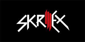 SKRILLEX - Logo - široká chrbtová nášivka s rozmerom 33 x 15 cm