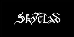SKYCLAD - Logo - široká chrbtová nášivka s rozmerom 33 x 15 cm
