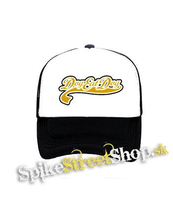 DOG EAT DOG - Logo - čiernobiela sieťkovaná šiltovka model "Trucker"