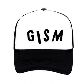 G.I.S.M. - Logo - čiernobiela sieťkovaná šiltovka model "Trucker"