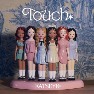 Fotonášivka KATSEYE - Touch