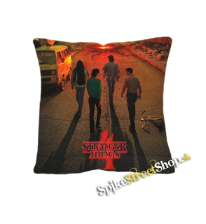 STRANGER THINGS - Season 4 Poster - vankúš