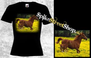 Horses Collection - KOBYLA A ŽRIEBATKO - dámske tričko