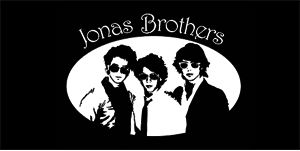 JONAS BROTHERS - Logo & Band na ČIERNE - široká chrbtová nášivka s rozmerom 33 x 15 cm