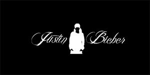 JUSTIN BIEBER - Logo - široká chrbtová nášivka s rozmerom 33 x 15 cm