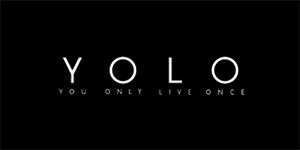 YOLO - You Only Live Once - široká chrbtová nášivka s rozmerom 33 x 15 cm