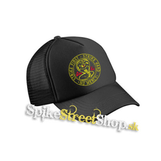COBRA KAI - Strike First - čierna sieťkovaná šiltovka model "Trucker Cap"