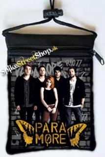 PARAMORE - Band - Náprsná kapsička