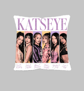 KATSEYE - Band Poster Motive 7 - vankúš