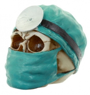 GOTHIC COLLECTION - Surgeon Design Skull Figurine - lebka